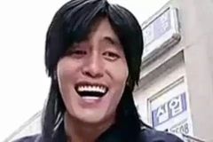 金馆长真的活成表情包了!但是请注意,以后不要随便用真人表情包.