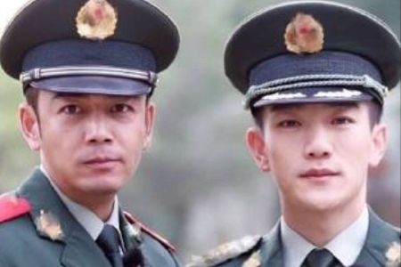 何捷和杨烁合照曝光,帅气又有型,两位新郎官一前一后结婚太幸福