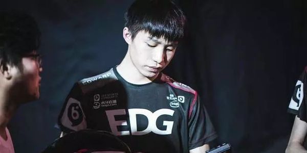 estar战队道歉后又偷下厂长的超话?Joker:不要脸!