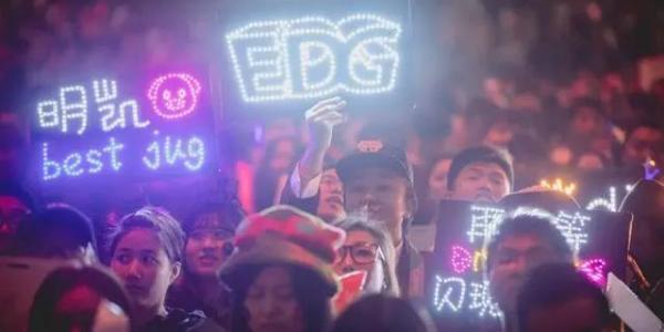 外媒盘点LPL四强:IG复兴,EDG和RW旗鼓相当