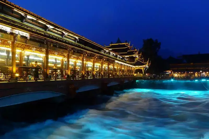 成都这些最美夜景，你知道是哪里吗？