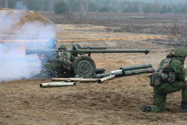 枪炮中的另类,无后座力炮原理竟如此简单，难怪开炮没有后坐力