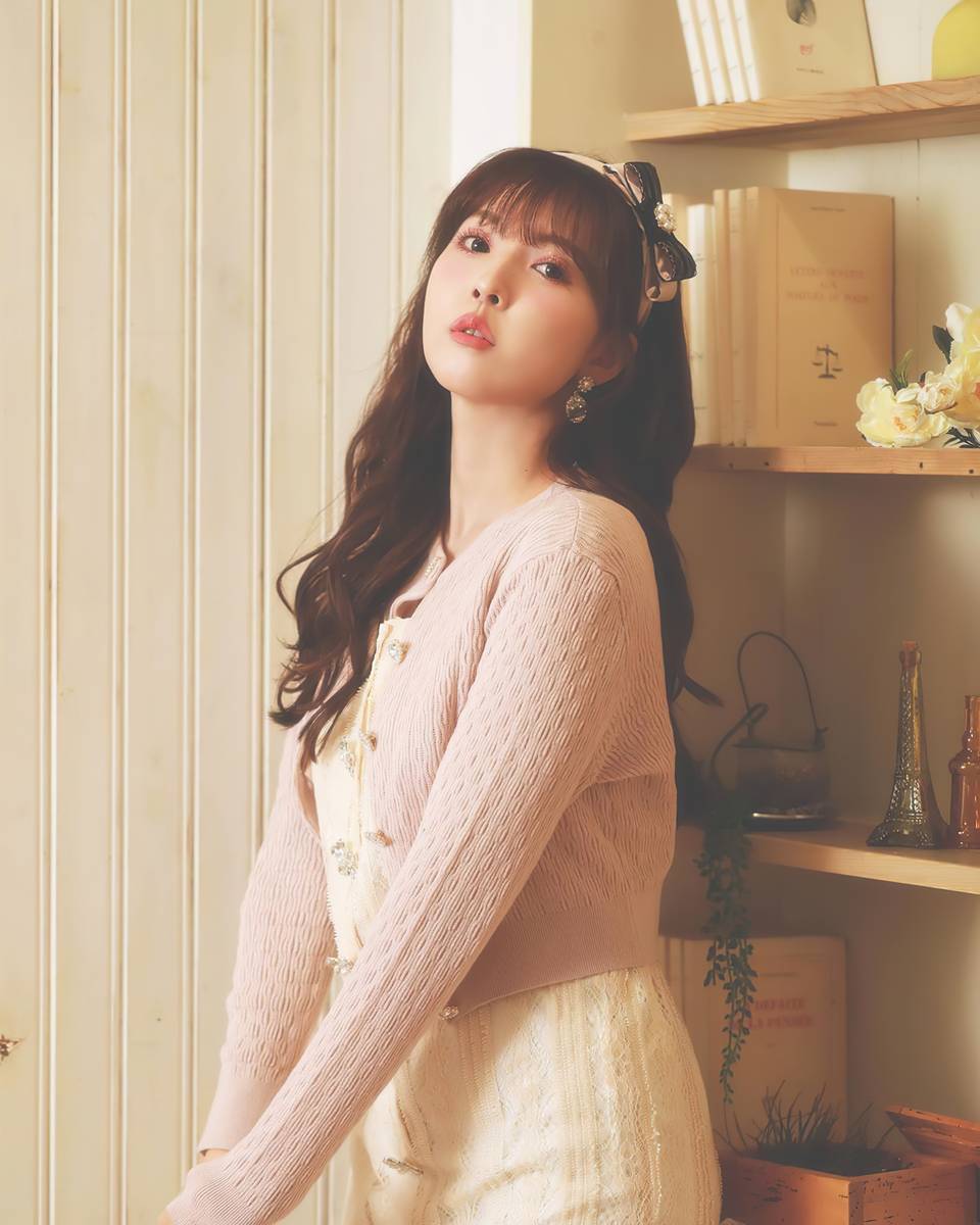 三上悠亞转型走美少女路线，风尘味太重，想出道难