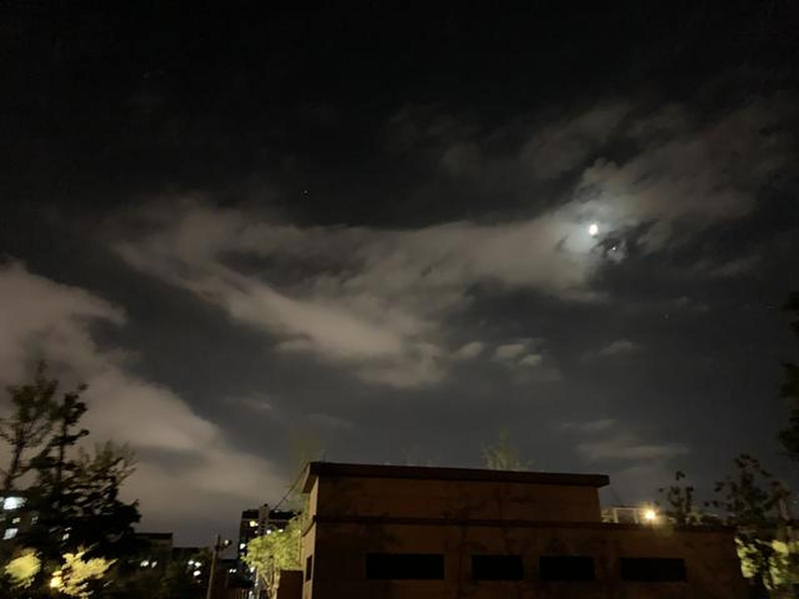 夜、月、云