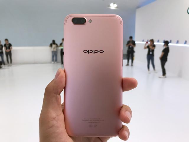 oppo r11现场图赏,迄今为止最平衡之美的oppo旗舰