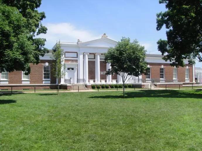 3. university of virginia 维吉尼亚大学