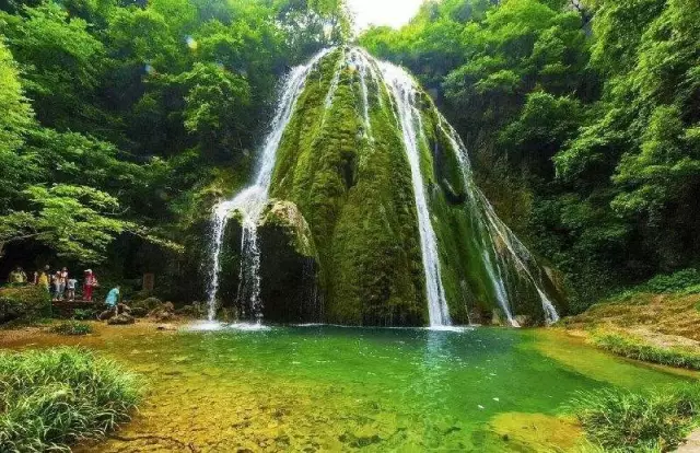 观七彩瀑布,赏浪漫花海之襄阳二日游 (南漳香水河,薰衣草庄园,襄阳