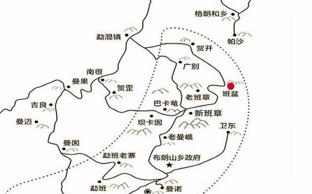 班盆位于勐混乡与布朗山乡交接地带,在行政划分上,班盆老寨属勐混