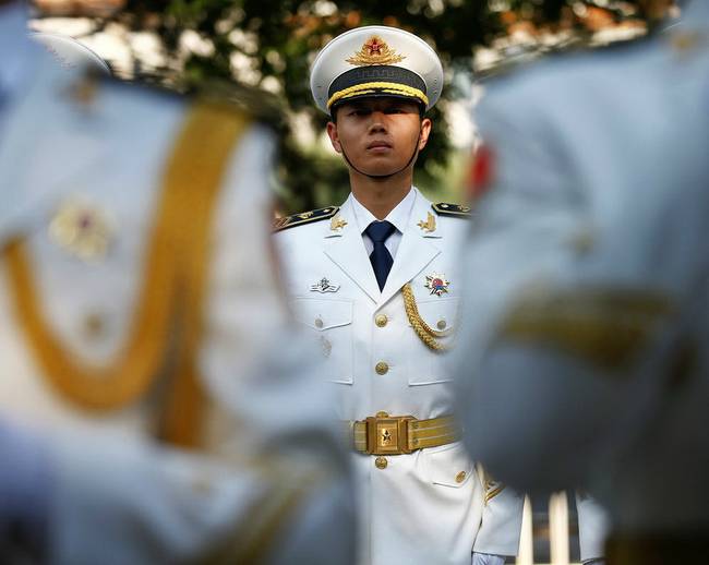 仪仗队海军士兵.