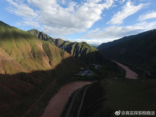 航拍澜沧江2西藏昌都市察雅县新卡乡岩帕村江段