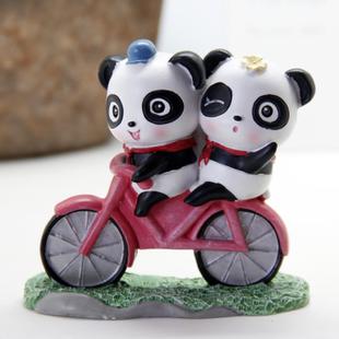 活体的大熊猫骑自行车这才叫真正的熊猫骑行