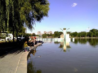 沈阳万柳塘公园盛京大剧院是继沈阳奥体中心后,沈阳市在金廊,银带