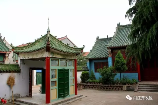 宋襄公墓 东关清真寺 建筑特点 寺内有大殿,望月楼,讲经堂,西北廊房