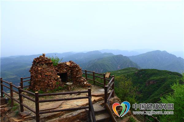 河南省洛阳市新安县黛眉山景区旅游攻略-梳妆台!