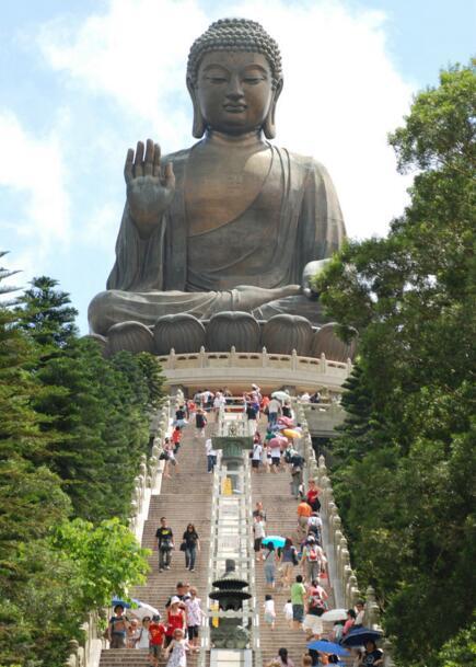 梅艳芳热心栽培新人闯江湖骨灰安放宝莲寺