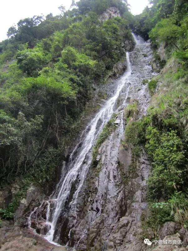 宁德独具特色飞鸾岭峡谷