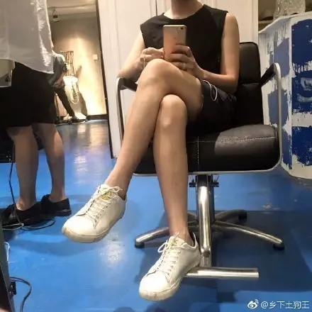 一波女票都会嫉妒的逆天腿照,没错,他们是男孩子