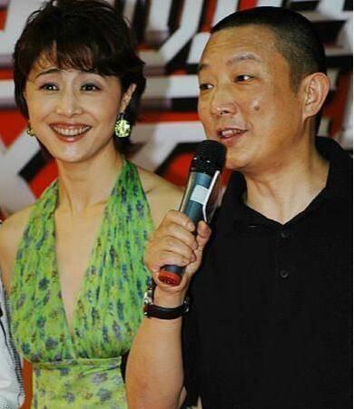 2004年两人步入婚姻殿堂,张黎成了刘蓓的第二任老公.