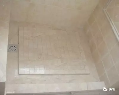 淋浴房地面如何正确的做拉槽处理,不再积水!