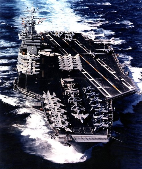 美国怀特·艾森豪威尔号航空母舰(cvn-69)