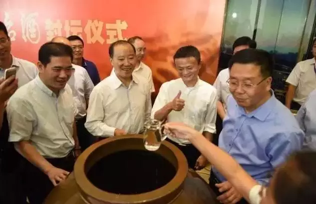 应酬老总_应酬喝酒图片(3)