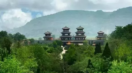 芒山旅游景点