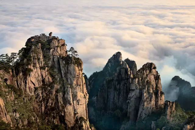 征服中国最美的17座山峰