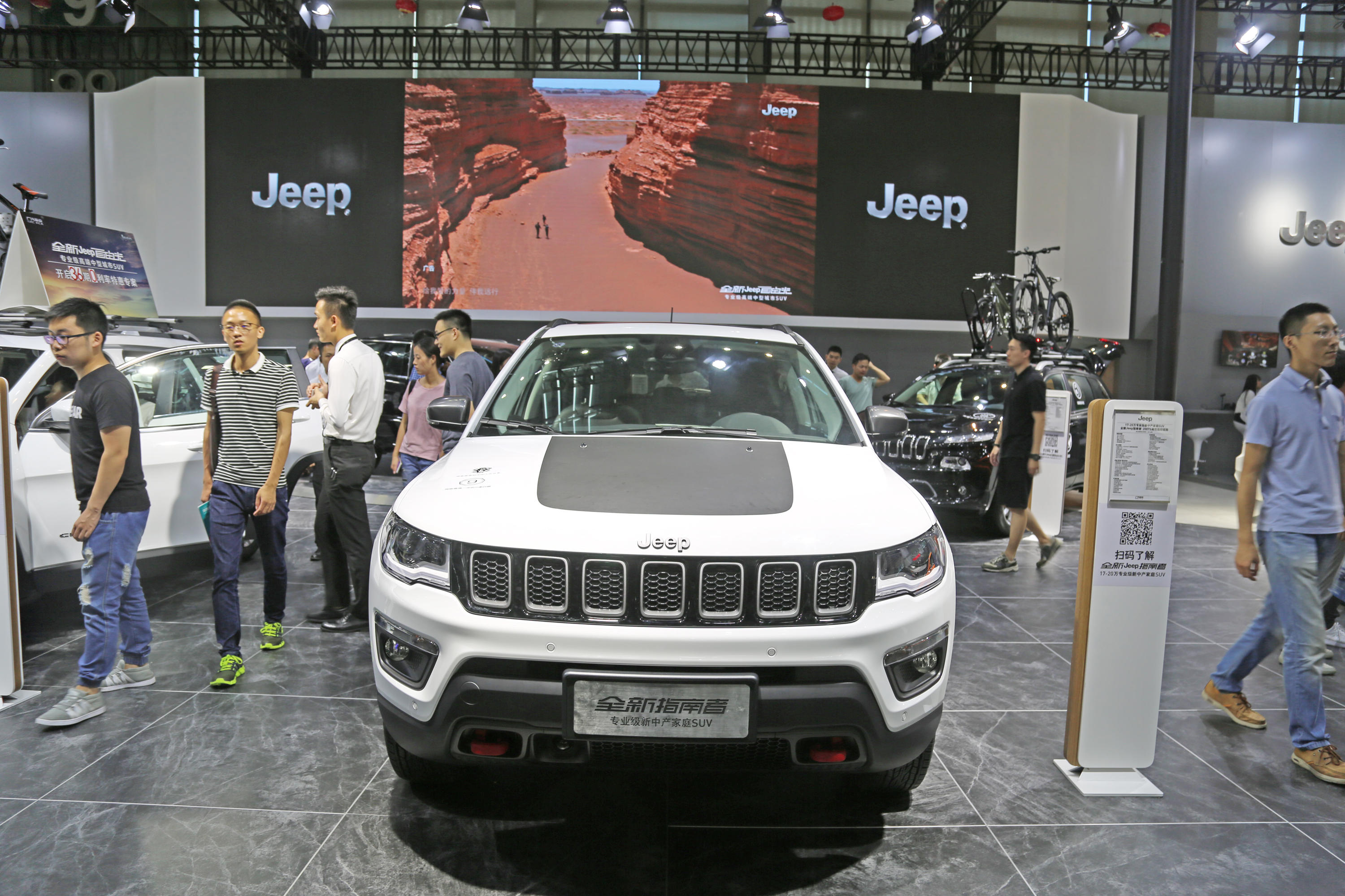 jeep指南者,20万级别专业suv,车展实拍!