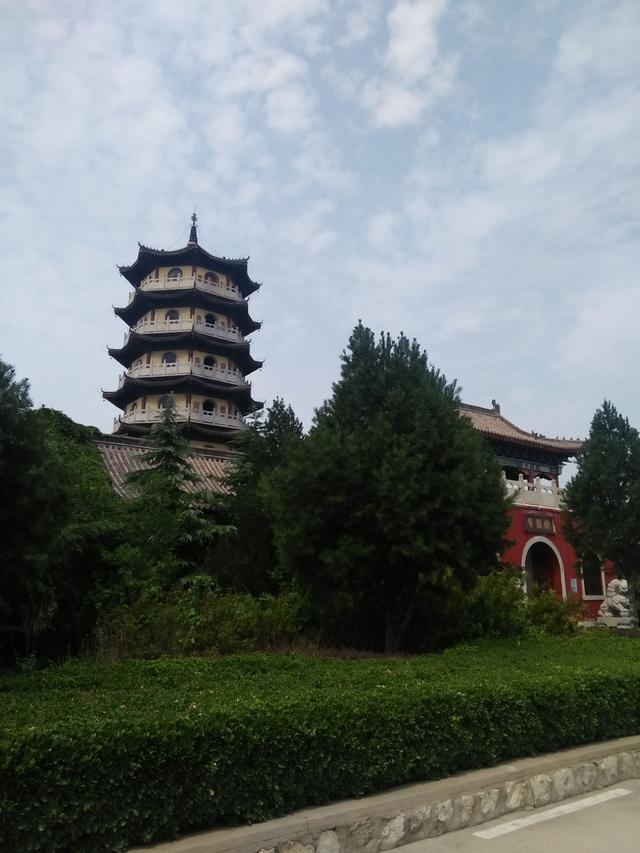 竹林寺登塔远眺寺内院子登塔远眺登塔远眺阿弥托佛元宝山下游乐场元宝