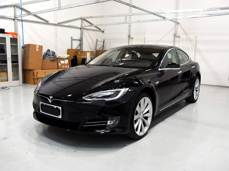 第三名:特斯拉model s