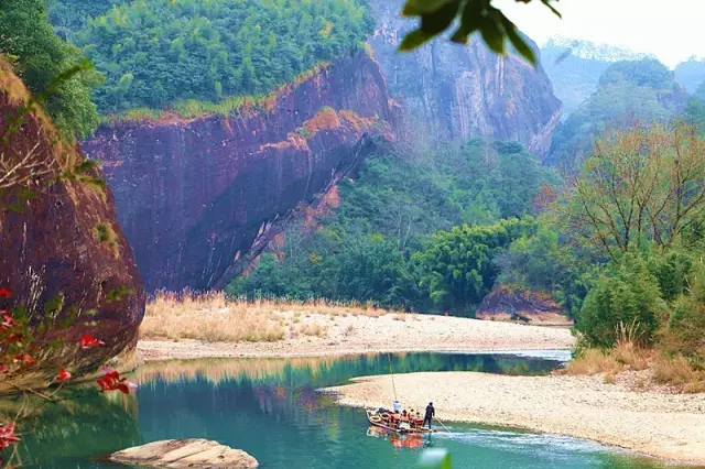 武夷山有多少人口_泉州出发 微风厦门5天4晚品质游 海上花园鼓浪屿 南普陀祈(3)