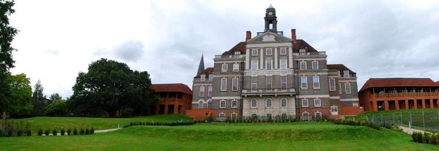 henriettabarnett school 亨丽埃塔巴尼特学校距colindale gardens 12