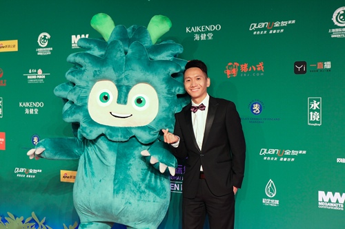 《萌宠的男神》主创集体亮相上海国际绿色电影周