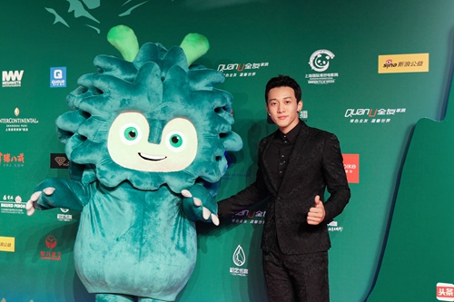 《萌宠的男神》主创集体亮相上海国际绿色电影周