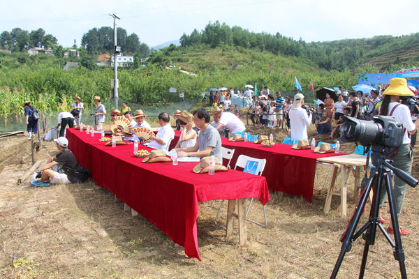 饮酒成语什么_古风饮酒图片(3)