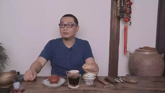 云南茶老总_云南昆仑保安老总照片