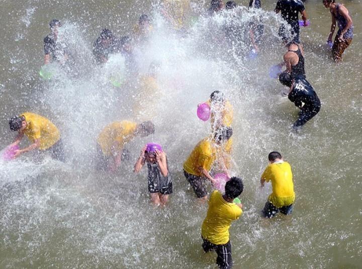 全广东最盛大的戏水节来了比云南泼水节爽100倍