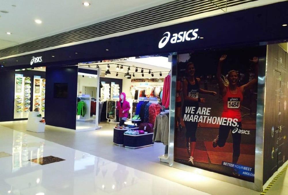 全球专业运动品牌亚瑟士(asics)标志革新