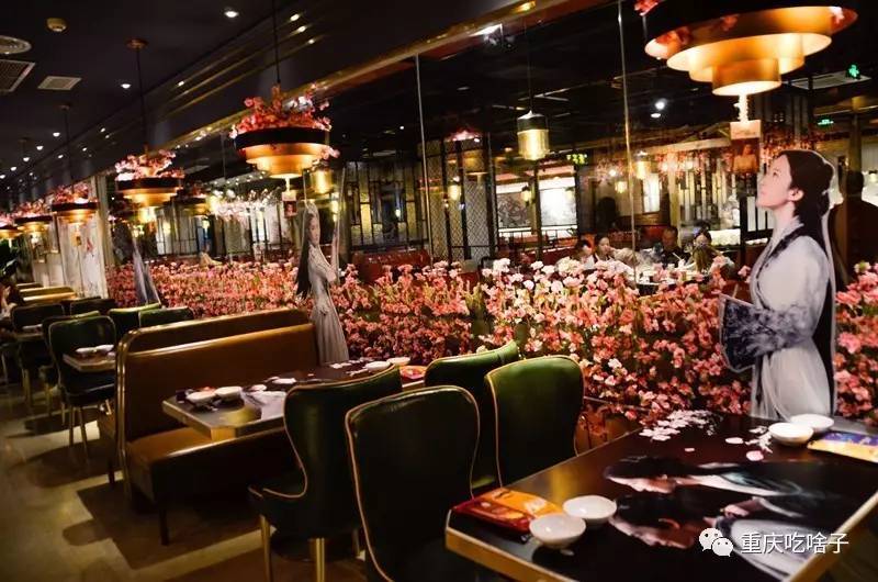 重庆有一家三生三世主题餐厅 在粉红世界享受美味