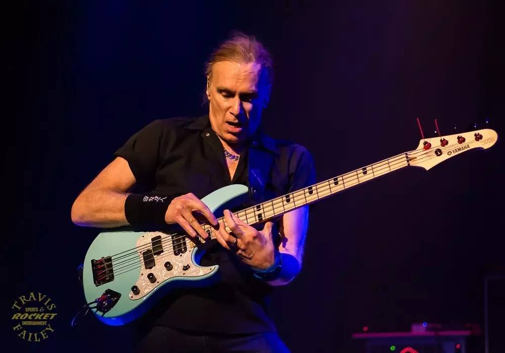 billy sheehan 谈音乐产业变革