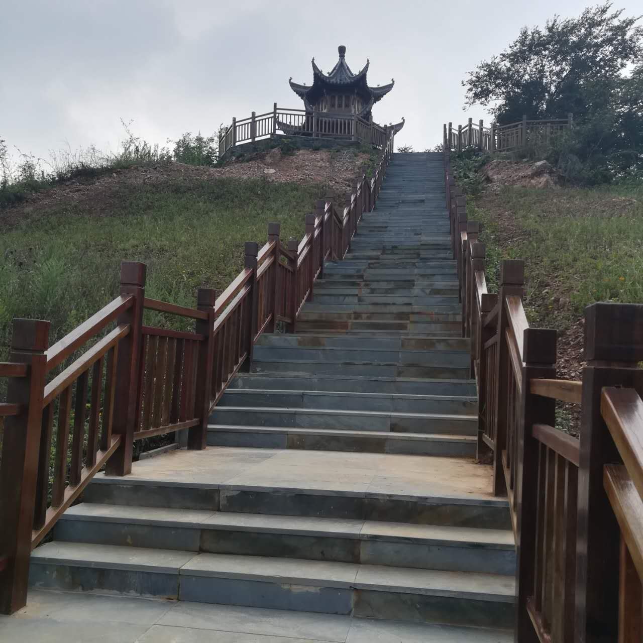 含山伍子胥古道又添新景,千金湖畔烟雨楼!