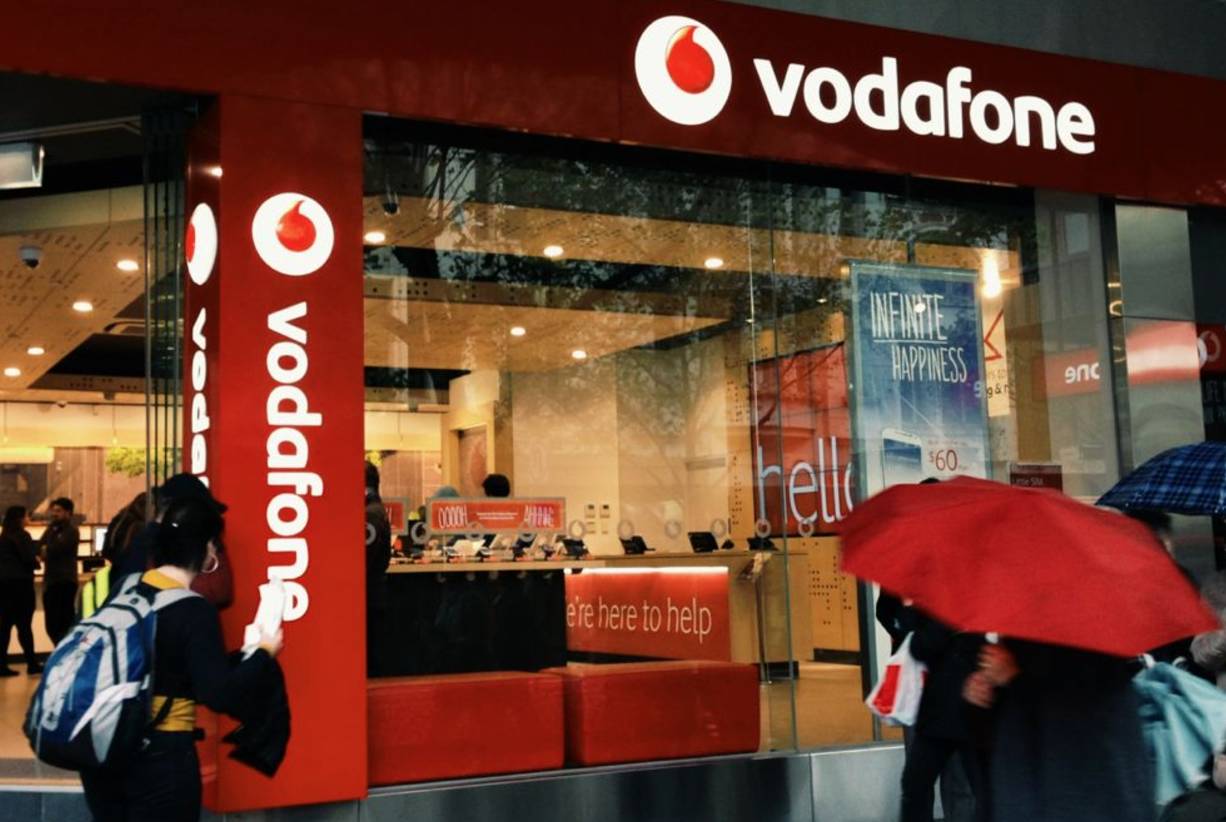 vodafone提供了red plans,你只需要选择想要的套餐,选择新手机,然后