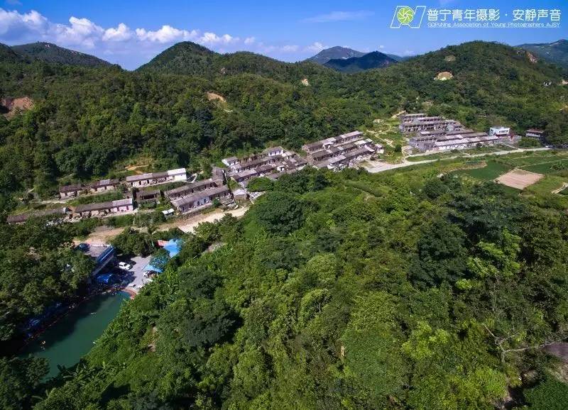 白马村,隶属广东省普宁市大南山街道辖下行政村,距离市区流沙南11公里