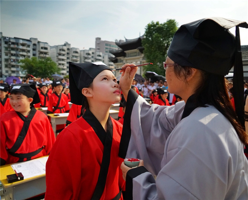 朱砂启智'又称为'开天眼.