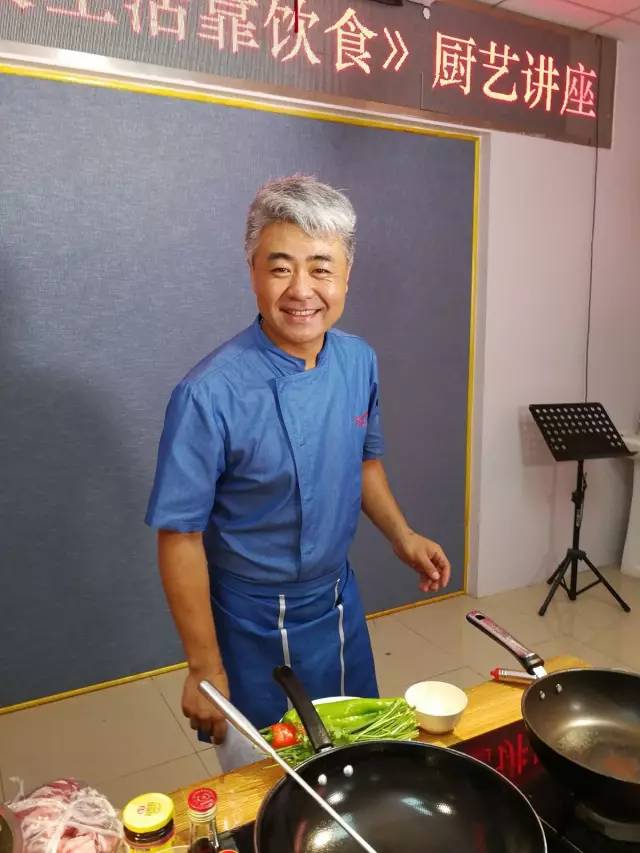 【暖暖的味道】开启社区烹饪"食"光,看夏天大厨玩出不