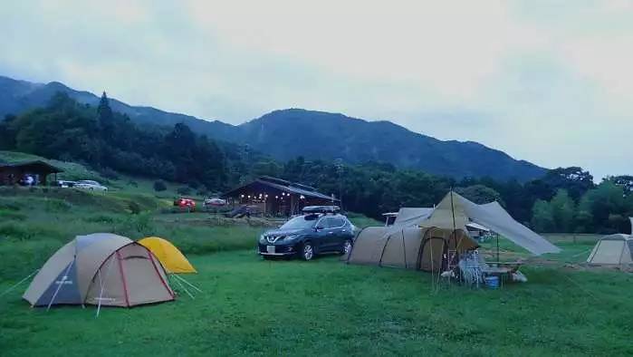 支个帐篷仰望星空在日本你不可错过这些露营地