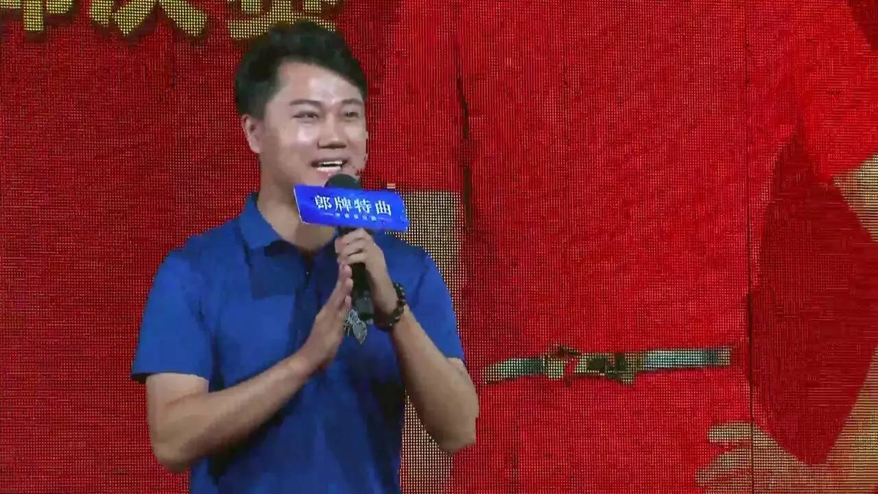 《梨园春》明星擂主韩鹏飞做精彩表演