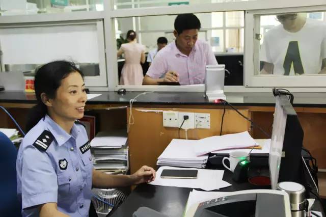 茶陵最美警察邓艳平:对