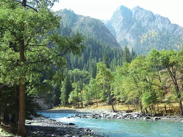 昌吉有一条河谷,可能是中国最美的风景长廊