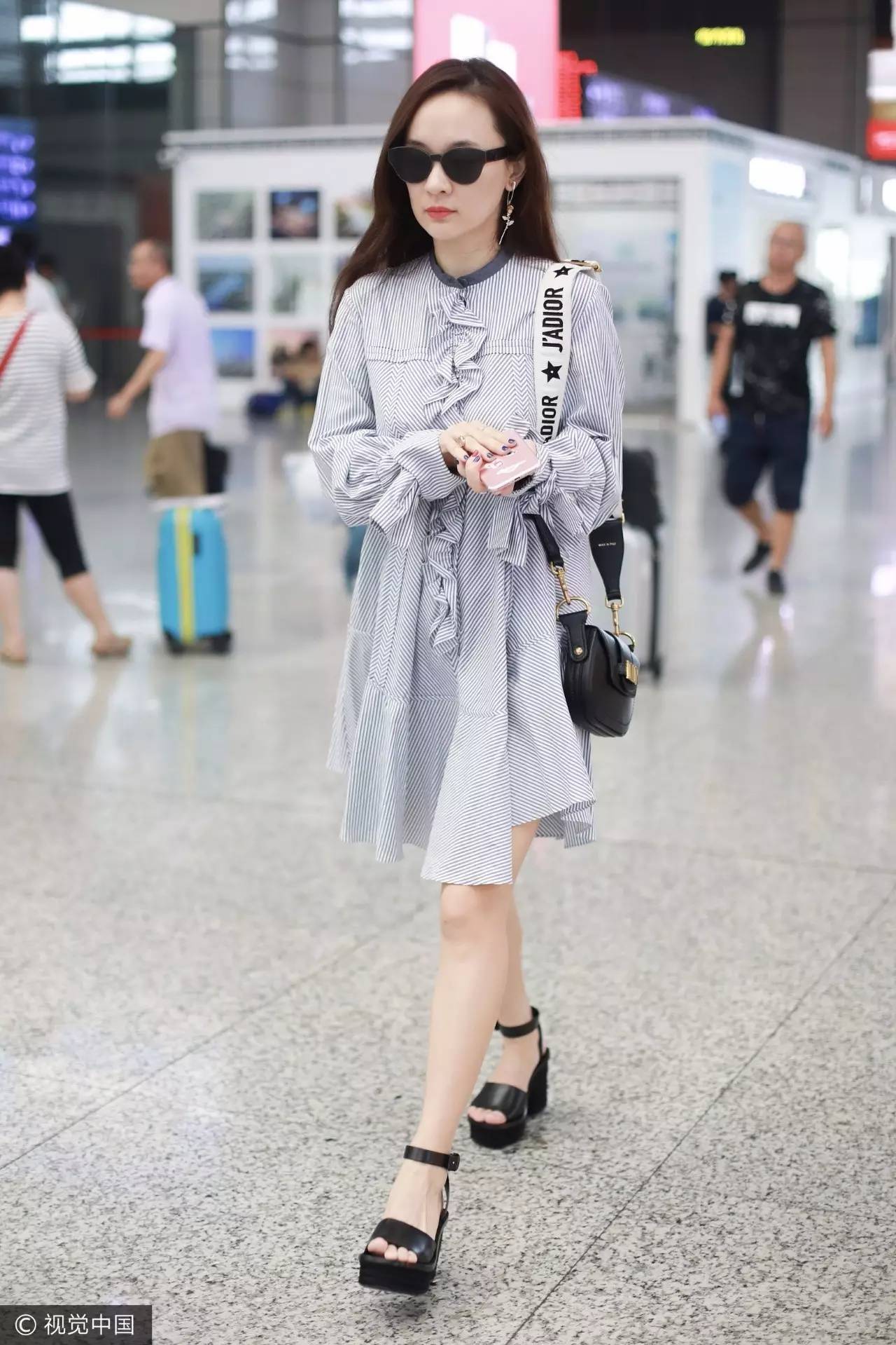 iKIDS♬2022夏季 新款 韓版 女童 童裝 中童 大童 白色 短T 藍色 吊帶裙 俏皮 套裝 親子裝(預購)@ | Yahoo奇摩拍賣